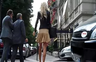 πορνό σεξ Χτυπώντας διπλανής πόρτας milf