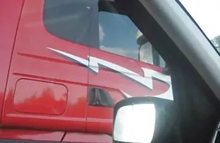 πορνό σεξ Αμερικανικό milf shelby χαμηλώνει το καλσόν της και έχει κάποια διασκέδαση