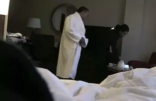 πορνό σεξ Πανέμορφη ξανθιά milf καταβροχθίζει άνθρωπος κώλο!