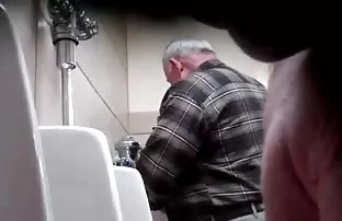 πορνό σεξ Ανταλλαγη ζευγαριων γερμανική πόρνη παίρνει σκατά όργιο με τρεις