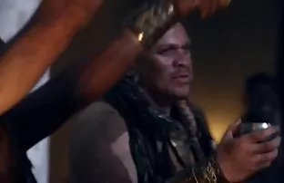 πορνό σεξ Άτακτος ταλαντεμένος γυναίκα είναι τρελός για το πουλί