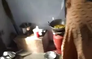 πορνό σεξ Ξανθιά καυλιάρης στόμα παίρνει τρία μεγάλα πέη να πιπιλίζουν