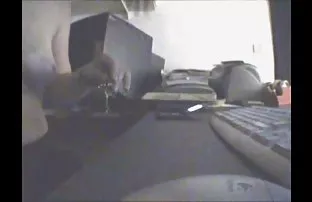 πορνό σεξ Καυλιάρης cougar κτυπήματα ένα σκληρό κρουνός