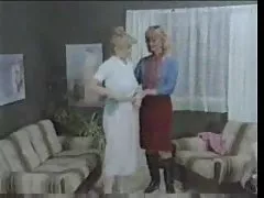 πορνό σεξ Λεσβίες γλείφει και fingering διασκέδαση