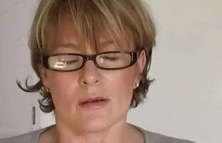 πορνό σεξ Κυρία έχει τεθεί σχετικά με το ημερολόγιο του συζύγου της