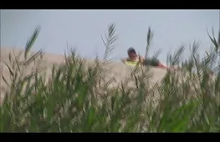 πορνό σεξ Σφρίγων Ασίας γκόμενα έχει το λευκό stud στη δουλεία