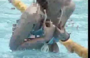 πορνό σεξ Χυμώδης milf αφρόλουτρο