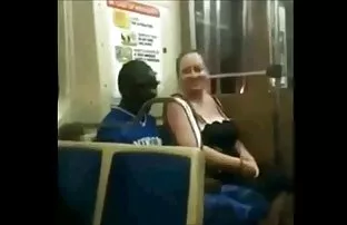 πορνό σεξ Μεγαλεσ γυναικεσ Μιλφ κερατας βιντεοσκοπείται από Σίσσυ hubbt γαμημένο bbc