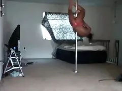 πορνό σεξ Καυλωμενες Μιλφ Μεγαλεσ γυναικεσ με λάδι και fucked από πισίνα