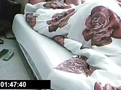 πορνό σεξ Πανέμορφο busty ξανθιά milf χάλια και παίρνει δύο στρόφιγγες στο κρεβάτι