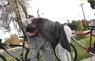 πορνό σεξ Καυτή milf λοσιόν τα μαλακά βυζιά στην κάμερα