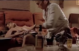 πορνό σεξ Γερμανικά milf κάνει το τέλειο Μαλακία με παπούτσι footjob