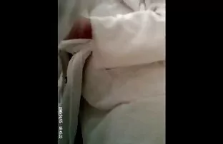 πορνό σεξ Στηθοι πηδάει ένας μαύρος, ενώ η σύζυγος είναι μακριά