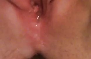 πορνό σεξ Πεινασμένοι μιλφ με τεράστια βυζιά βόλτες με παχύ μάγκα της κόκορας στον καναπέ