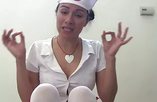 πορνό σεξ Καυτή milf παίρνει άσχημη με έκκεντρο