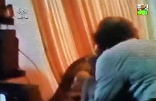 πορνό σεξ Ώριμες γυναίκες Ιταλικά (mamma che fai - σκηνή 3)