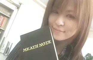 πορνό σεξ Louise νάυλον σε συρράπτονται κάλτσες πλήρως διαμορφωμένο